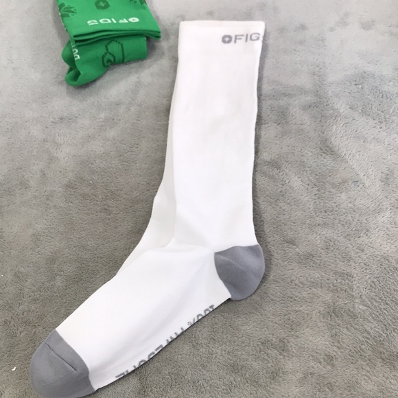 Figs 2 Pairs of Ladies Compression Knee High Socks Size L - Picture 5 of 7